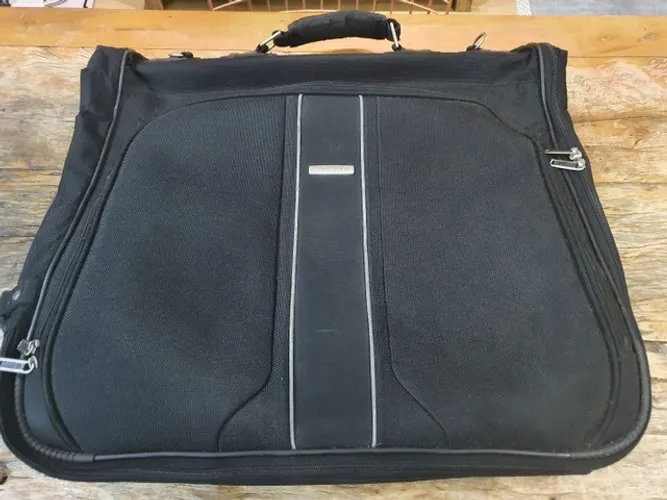 Mala Samsonite. Porta Terno padrão bordo 