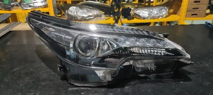Farol Hilux SW4 led direito 2017 2018 2019 2020