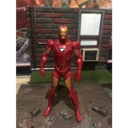 IRON MAN/MARVEL UNIVERSE