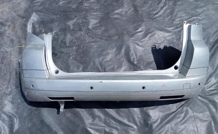 Parachoque Traseiro C4 Picasso 2010/2015 prata com detalhe