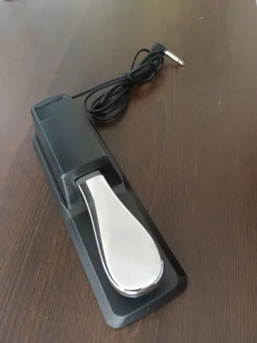 Pedal de Sustain para Teclado NOVO