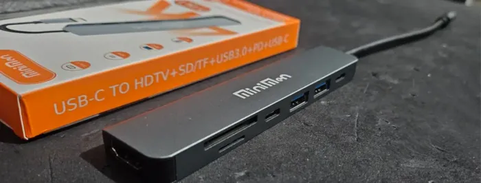 Hub USB C to HDMI, USB A e USB c MiniMan