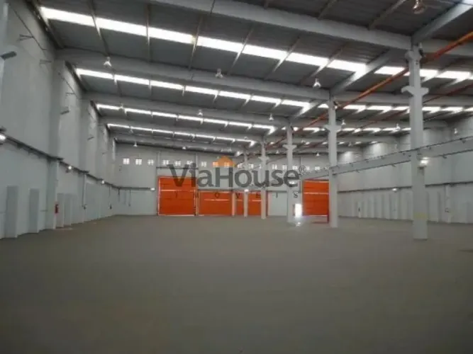 Galpão Industrial à Venda em Cravinhos/SP  3.830 m² construídos | Terreno de 11.332 m² | À
