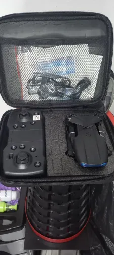 Drone com Controle e Case e88