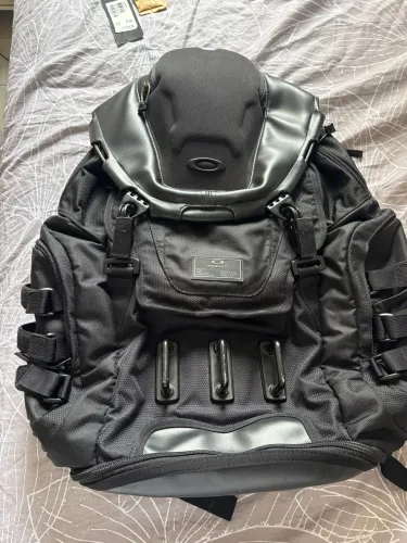 Mochila Oakley Kitchen Sink Stealth Black Cor Preto Desenho do tecido Liso