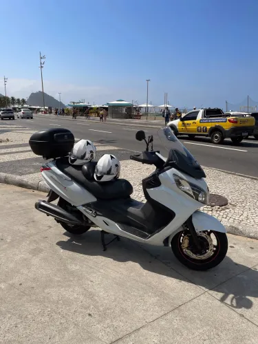 Venda - Scooter SYM Maxsym 400i ABS - Conforto, Potência e Segurança!