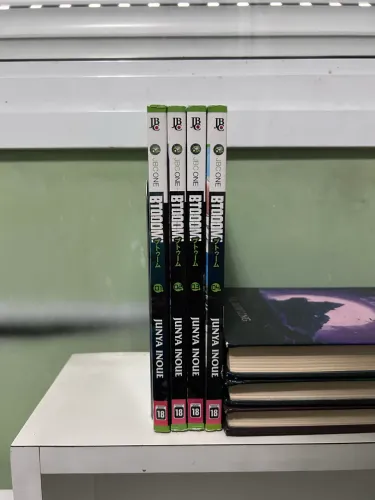 Mangá Btoom (vol 1 ao 4)