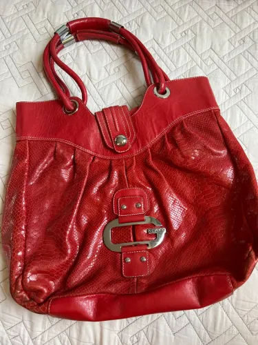 Bolsa em couro vermelha grande