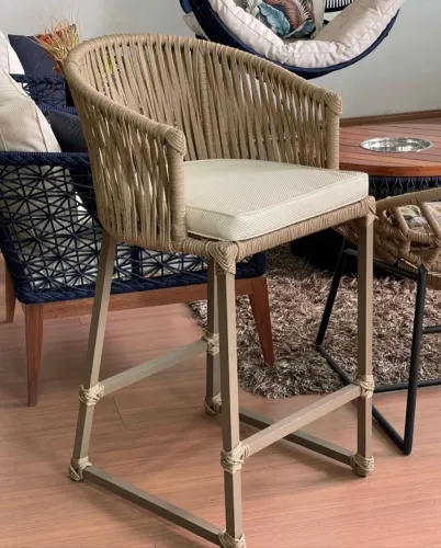 Banqueta Turim com assento (unidade)