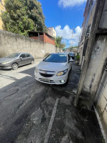 Imagem de Chevrolet Onix Hatch LT 1.0 8V Flex Power Mec. 4P 2015