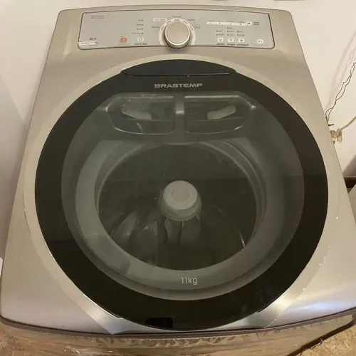 VENDO MAQUINA DE LAVAR ROUPAS BRASTEMP 11KG ( INOX )