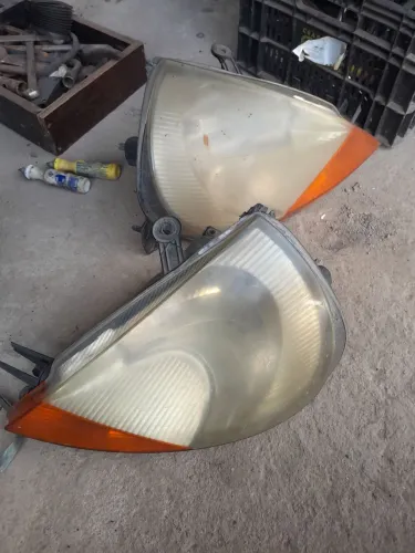Farol do ford ka 
