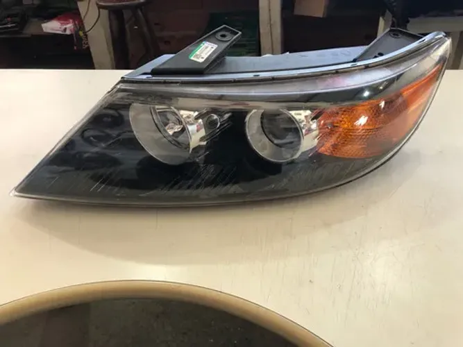 Farol Esquerdo Sorento 3.5 Auto 2013 C/ Avaria 5126 Esquerdo