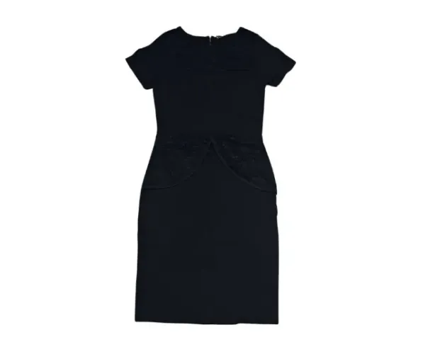 Vestido preto Tubinho Justo manga curta com detalhes em renda - TAMANHO GG