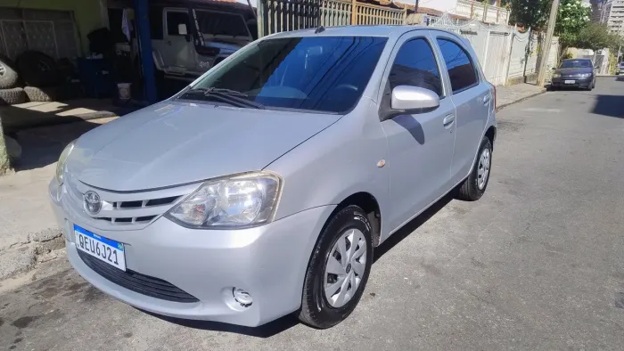 Etios x 1.3 16v 5 