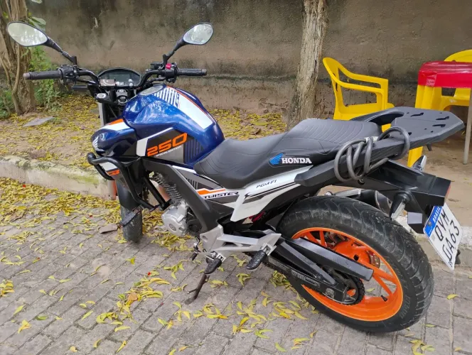 CB 250f ano 2020/2020