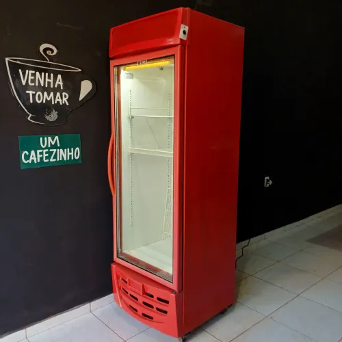 Geladeira expositora 