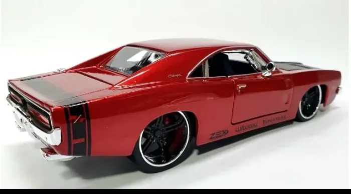 Dodge charger escala 1:24