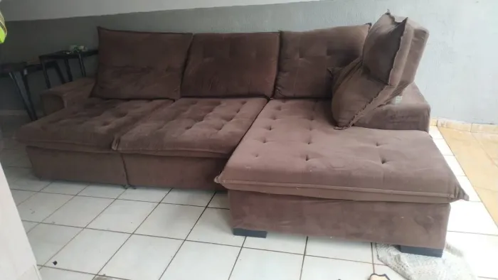 Sofá retratil gigante 