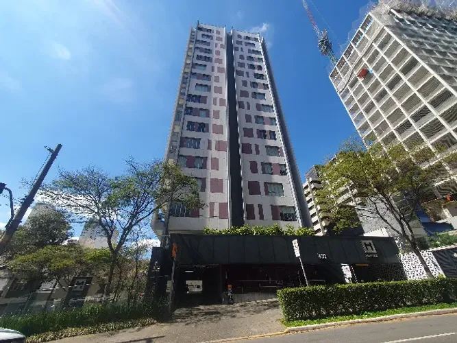 Conjunto com salas comerciais na região da Paulista - 132m²