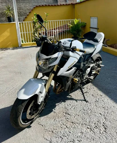 ? SUZUKI GSR 750 - 2016 ? 