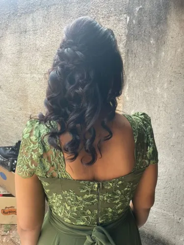 Vestido longo verde com renda