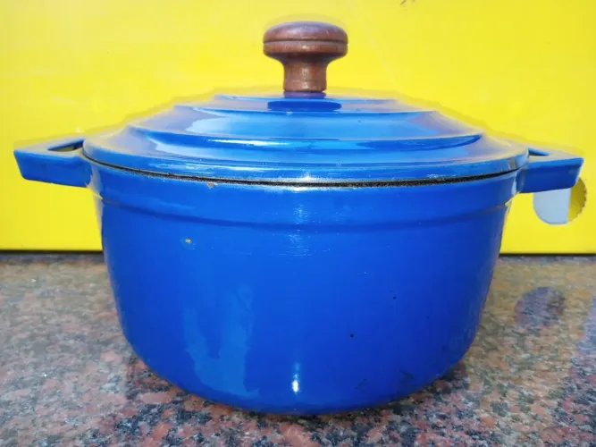 Panela de ferro esmaltada azul