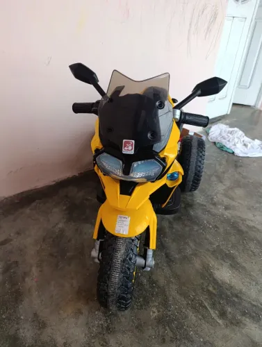 Moto Elétrica Infantil Amarela