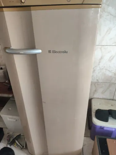 Geladeira eletrolux