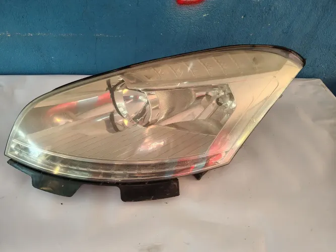 Farol Citroen Gran Picasso ano 2007 A 2011 usado original garra quebrada 