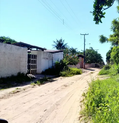 Lotes, terrenos em Aquiraz. Próximo ao EUSÉBIO .  Aceito PERMUTA.