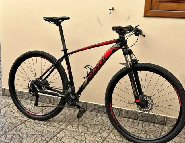 Oggi Bicicleta com nota fiscal quadro 19 aro 29