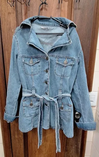 Lindo casaco jeans feminino n° 40 - Buscar próximo a Doca.