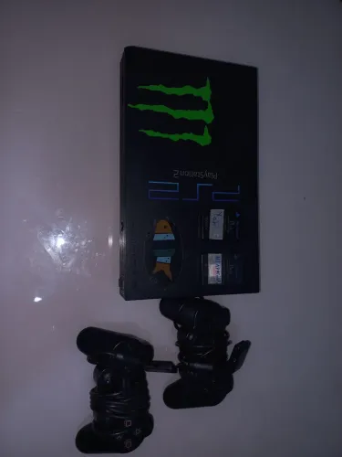 PS2 COM 2 CONTROLES E 2 MEMORY CARD