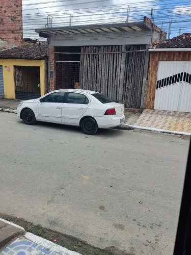 Vendo e troco um Voyage 2011 