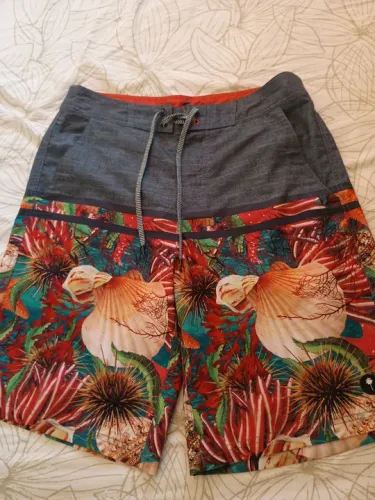 Bermuda praia água de coco, tamanho 40