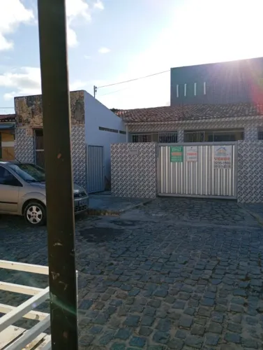 Casa com 4 quartos em Mangabeira com Ponto Comercial - Paralela a Josefa Taveira