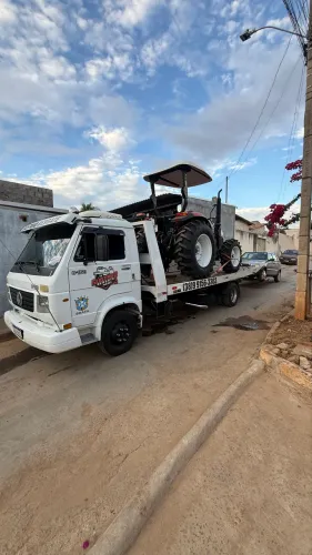 Caminhão prancha 