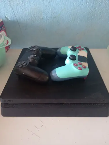 Vendo Ps4/ 1tera