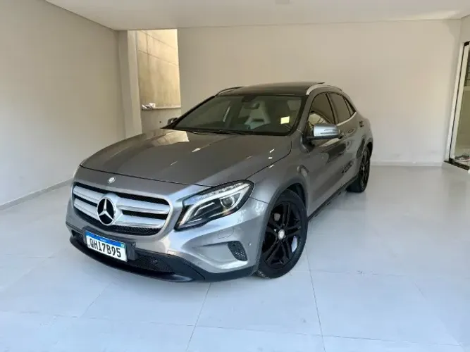 Mercedes-Benz GLA 200 Vision 1.6/1.6 TB 16V Flex Aut. 2015
