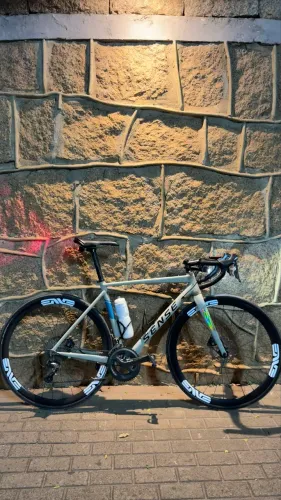 Bicicleta Sense Criterium Race