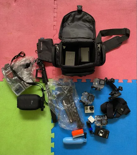 GoPro hero 3 com acessórios.
