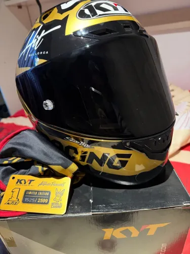 Capacete kyt nz race série especial