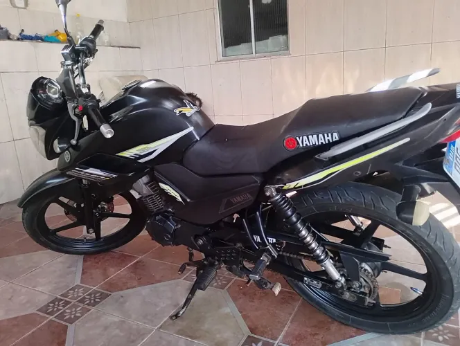 Super conservado nada a fazer só roda