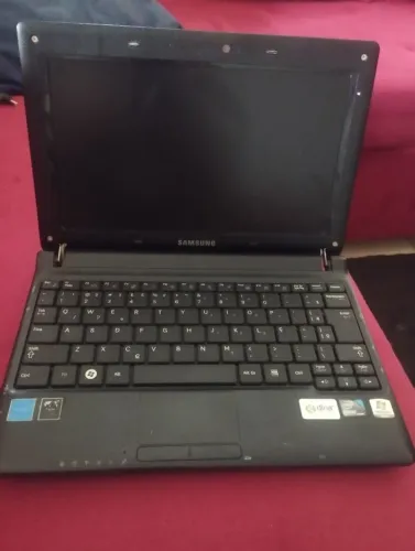 Vendo notebook pra retirar pecas