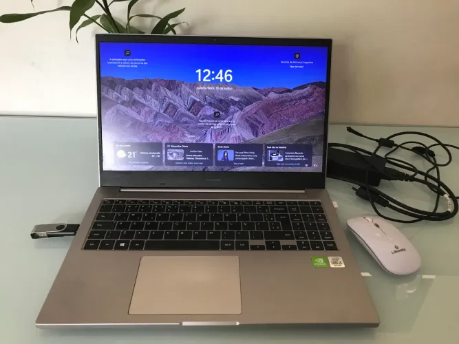 Notebook Samsung Intel Core i5 com SSD