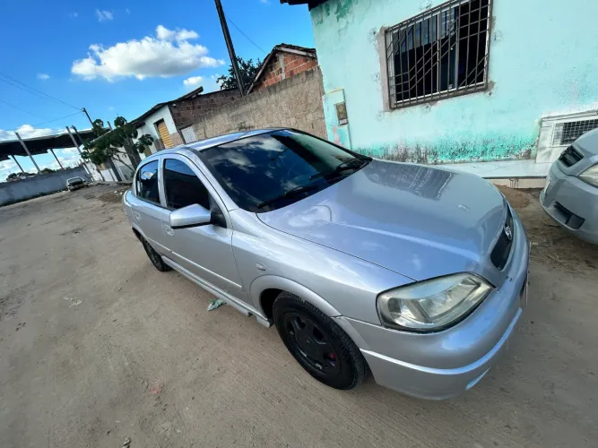 Chevrolet Astra GL Milenium 1.8 MPFI 4P 2001