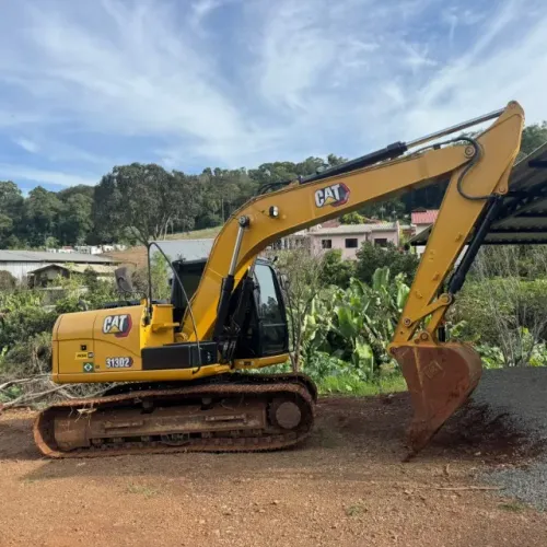 Escavadeira Caterpillar 2022 313D2