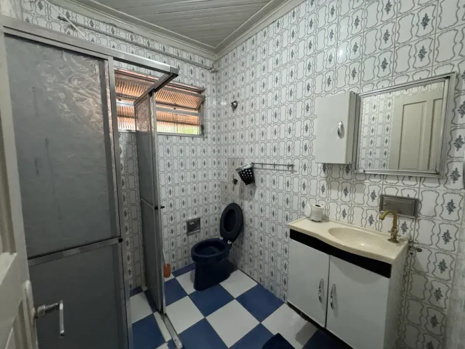 Casa com 4 Quartos, quintal 3 banheiros