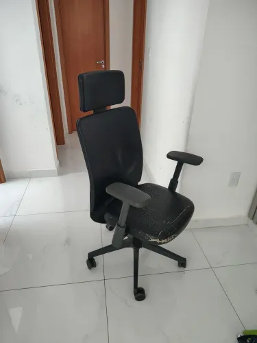 Cadeira Flexform usada